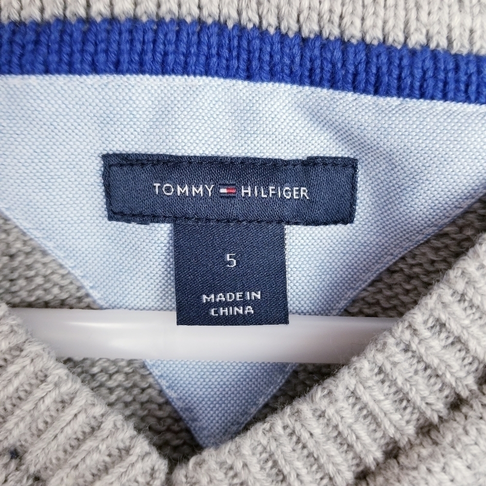 Tommy Hilfiger Gray Argyle Sweater Vest, size 5 - Picture 3 of 6